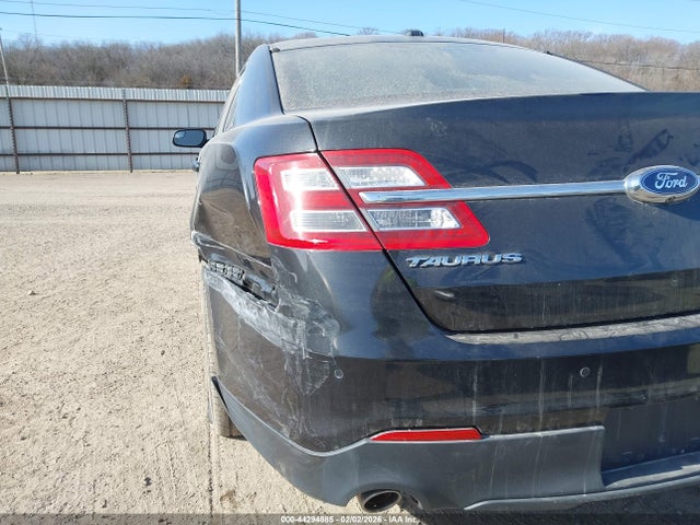 1FAHP2F8XFG171061 Ford Taurus Limited