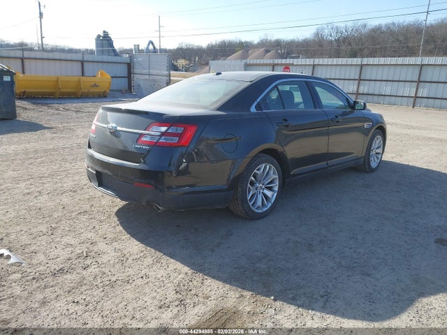 1FAHP2F8XFG171061 Ford Taurus Limited