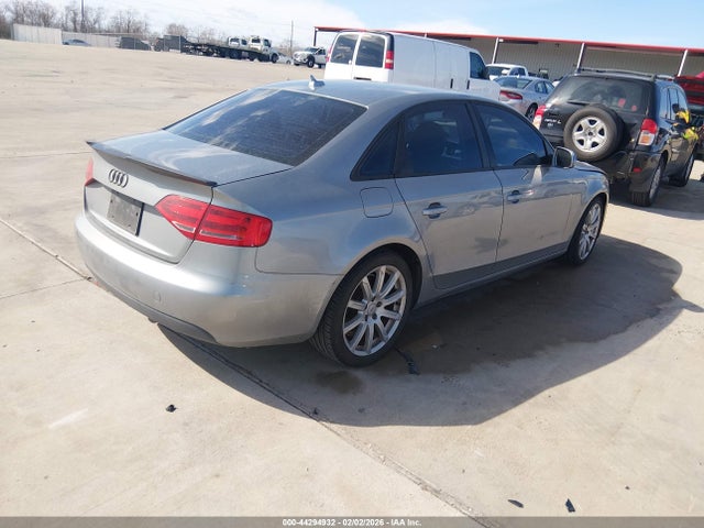 2010 AUDI A4 WAUAFAFL3AN062763 Photo 3