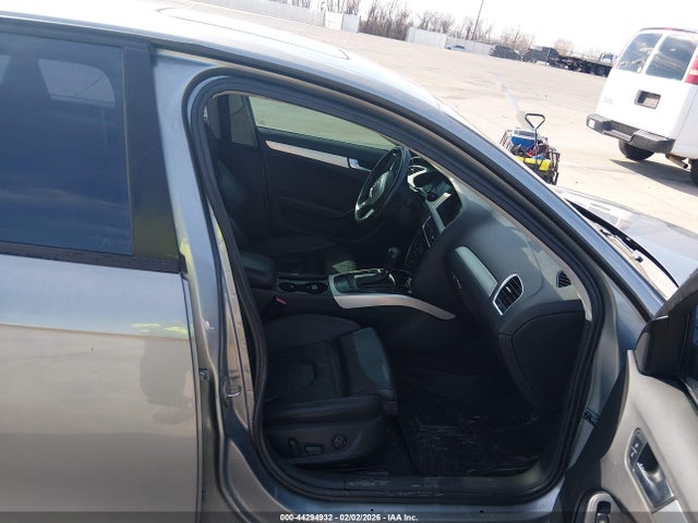 2010 AUDI A4 WAUAFAFL3AN062763 Photo 4