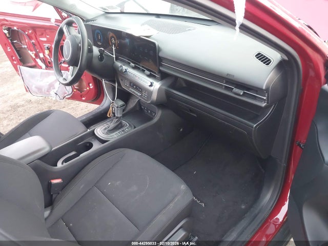 2025 Hyundai Kona Sel მანქანა იყიდება აუქციონზე, vin: KM8HBCAB6SU327606, აუქციონის ნომერი: 44295033