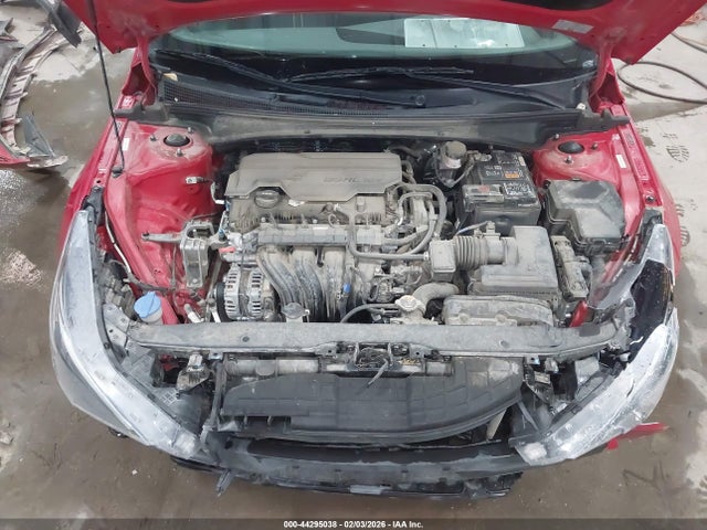 5NPLS4AG3NH082973 Hyundai ELANTRA SEL