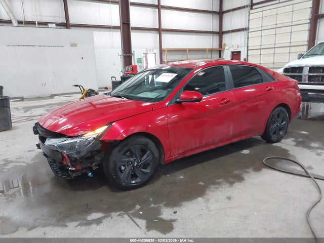 5NPLS4AG3NH082973 Hyundai ELANTRA SEL