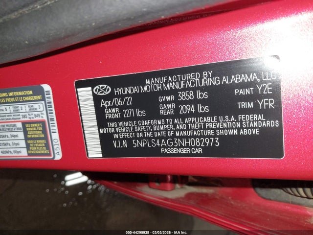 5NPLS4AG3NH082973 Hyundai ELANTRA SEL