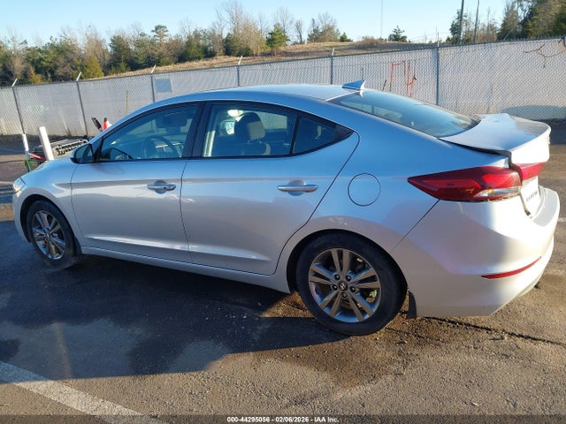44295056 :رقم المزاد ، 5NPD84LF7JH337836 vin ، 2018 Hyundai Elantra Value Edition مزاد بيع