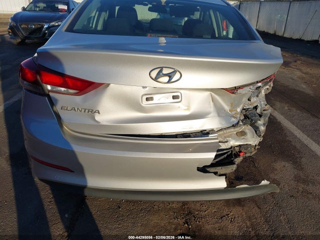 44295056 :رقم المزاد ، 5NPD84LF7JH337836 vin ، 2018 Hyundai Elantra Value Edition مزاد بيع