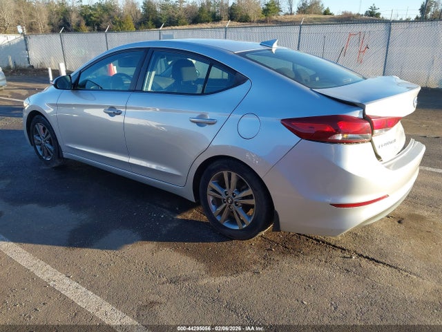 44295056 :رقم المزاد ، 5NPD84LF7JH337836 vin ، 2018 Hyundai Elantra Value Edition مزاد بيع