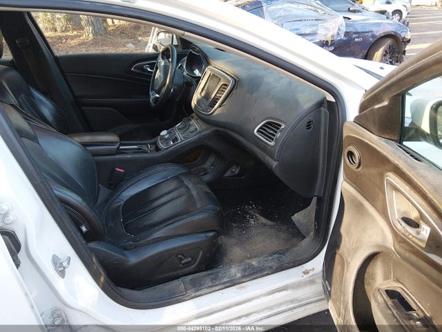 Aukcja sprzedaży 2015 Chrysler 200 C, vin: 1C3CCCEG5FN540147, numer aukcji: 44295102
