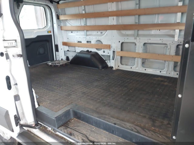 1FTYR1YM1KKB34528 Ford Transit-250
