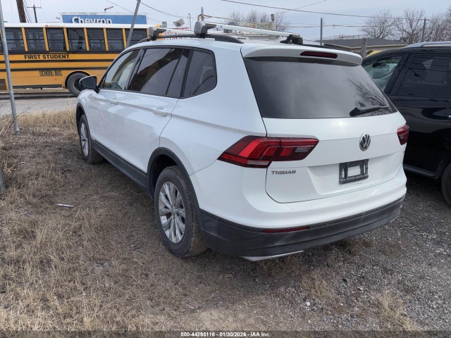 2020 VOLKSWAGEN TIGUAN 3VV1B7AXXLM136982 Photo 2