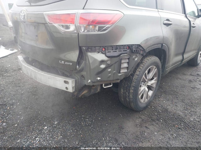 5TDBKRFH0FS156999 Toyota Highlander Le Plus V6