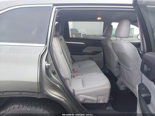 5TDBKRFH0FS156999 Toyota Highlander Le Plus V6