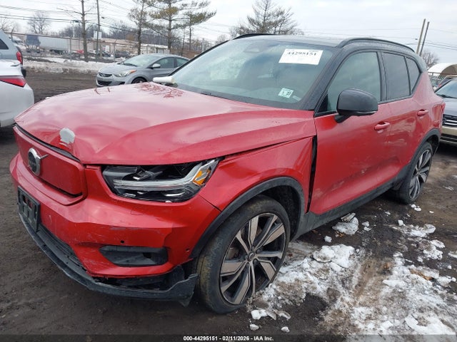 2022 VOLVO XC40 RECHARGE PURE ELECTRIC YV4ED3UR7N2749682 Photo 1