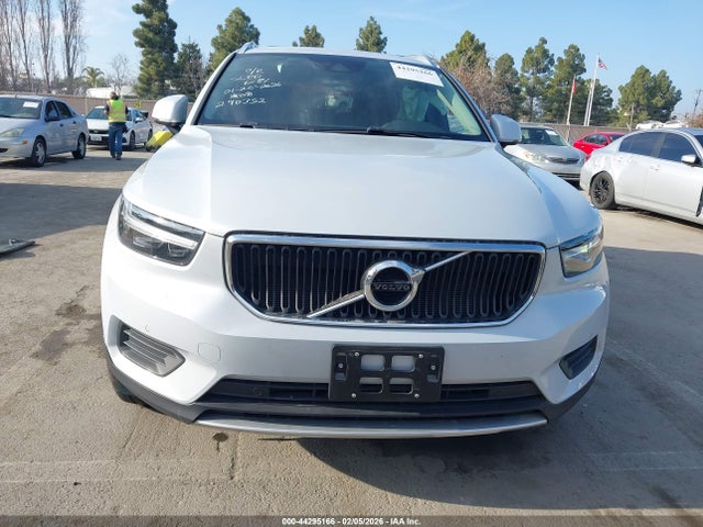 YV4162UK0L2181231 Volvo Xc40 T5 Momentum
