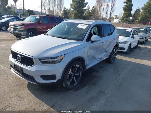 2020 VOLVO XC40 YV4162UK0L2181231 Photo 1