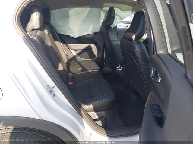 2020 VOLVO XC40 YV4162UK0L2181231 Photo 7