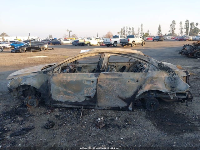1G1PA5SG1E7274091 Chevrolet Cruze Ls Auto