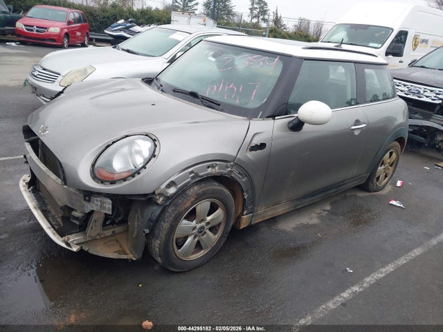2018 MINI HARDTOP WMWXP5C51J2G62884 Photo 1