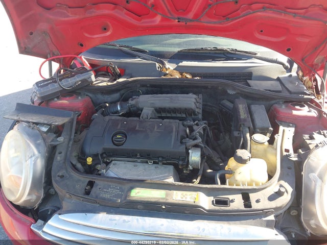 2008 MINI COOPER WMWMF33588TT67812 Photo 9