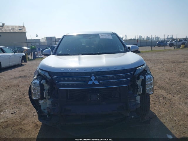 JA4J3VA87RZ011013 Mitsubishi Outlander Se 2.5 2wd