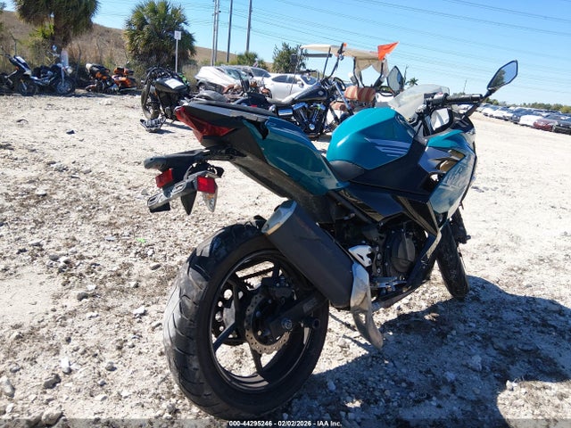Kawasaki EX400 2021 JKAEXKH1XMDAA6793 Image 4