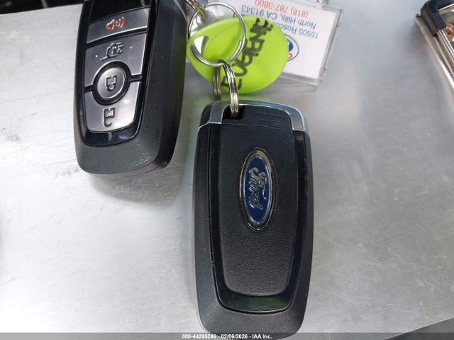 1FMCU9G66NUB30750 Ford ESCAPE SE