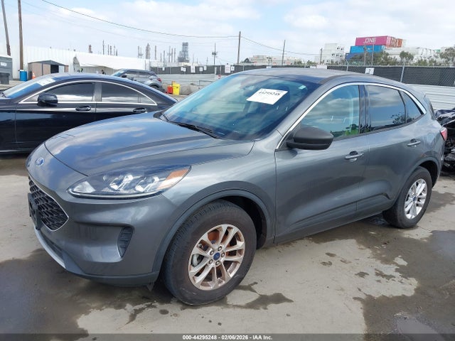 1FMCU9G66NUB30750 Ford ESCAPE SE