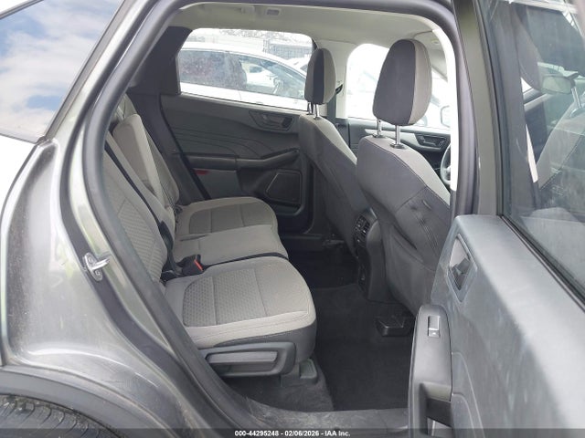 1FMCU9G66NUB30750 Ford ESCAPE SE