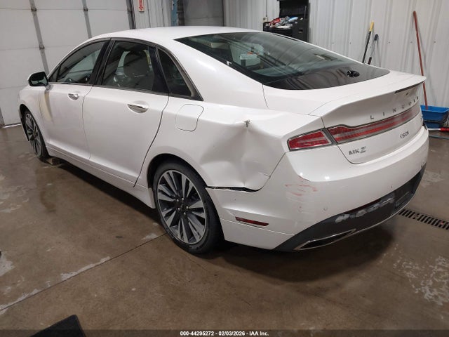 2017 LINCOLN MKZ 3LN6L5F96HR613459 Photo 2