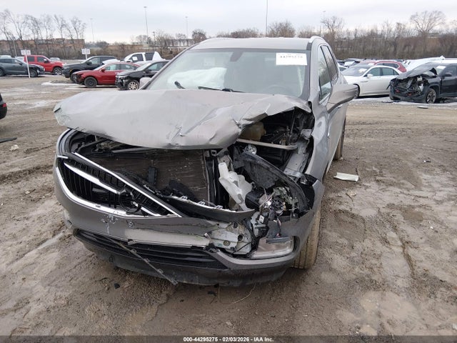 5GAERBKWXJJ140966 Buick Enclave Essence