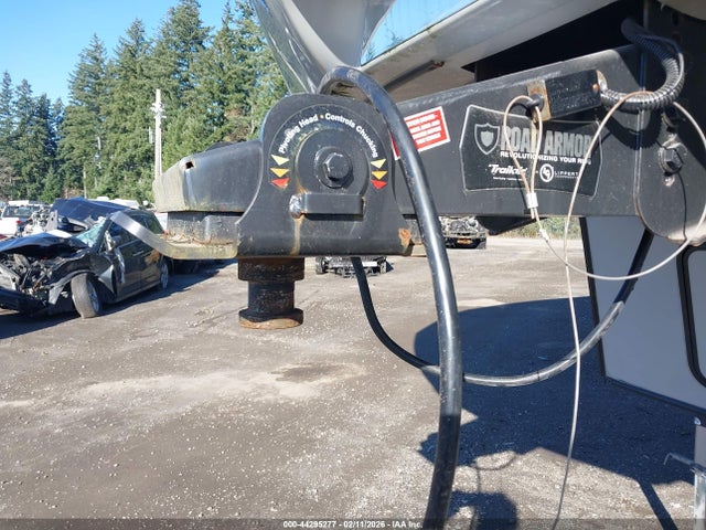 4YDF25R25MV502286 Keystone Other