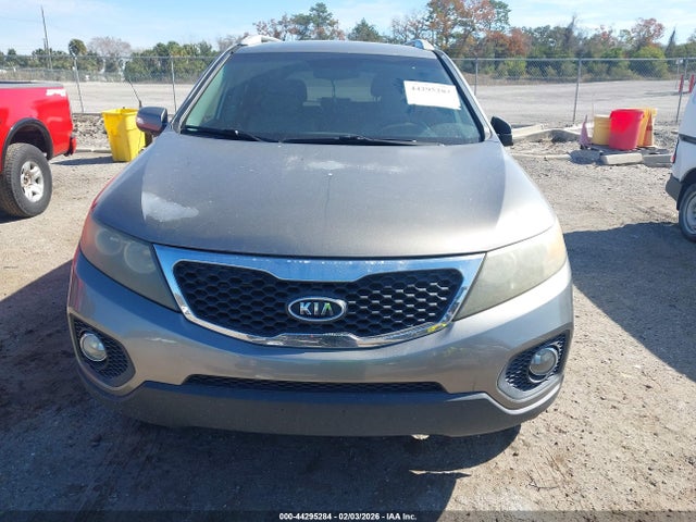 Продаж на аукціоні авто 2011 Kia Sorento Lx, vin: 5XYKT4A12BG143592, номер лоту: 44295284