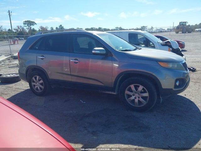 Продаж на аукціоні авто 2011 Kia Sorento Lx, vin: 5XYKT4A12BG143592, номер лоту: 44295284