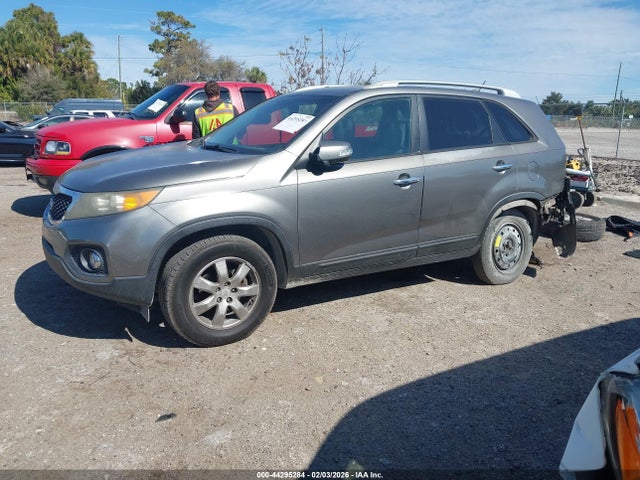 Продаж на аукціоні авто 2011 Kia Sorento Lx, vin: 5XYKT4A12BG143592, номер лоту: 44295284