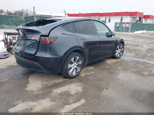 7SAYGDEE7RA255589 Tesla Model Y Long Range Dual Motor All-wheel Drive