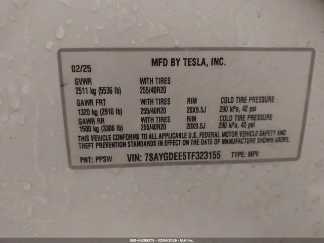 44295375 :رقم المزاد ، 7SAYGDEE5TF323155 vin ، 2026 Tesla Model Y مزاد بيع