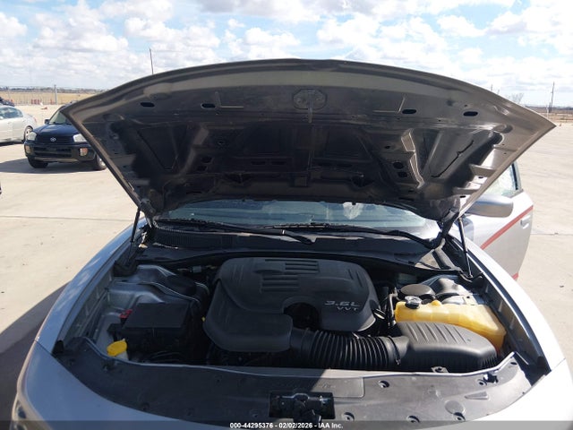 2C3CDXHGXFH824639 Dodge Charger Sxt