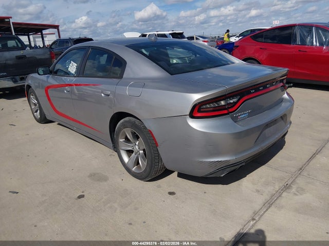 2C3CDXHGXFH824639 Dodge Charger Sxt