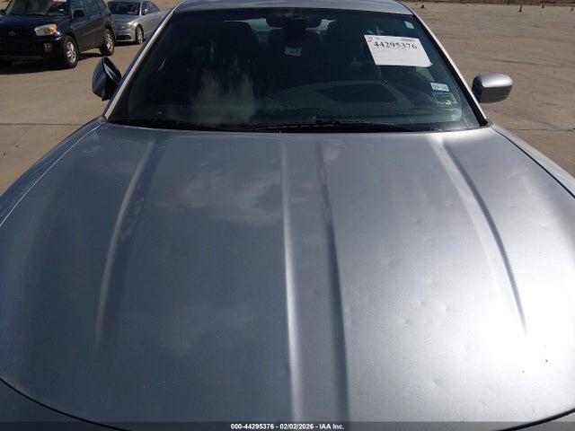 2C3CDXHGXFH824639 Dodge Charger Sxt