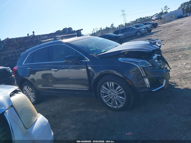 1GYKNCRS5HZ291998 Cadillac Xt5 Premium Luxury