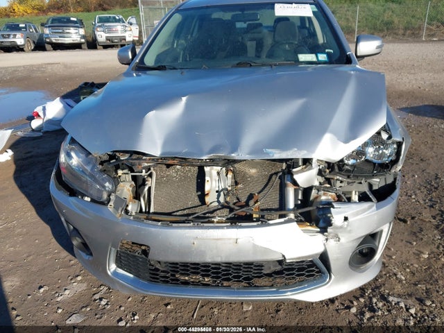 44295408 :رقم المزاد ، JA32U2FUXGU005629 vin ، 2016 Mitsubishi Lancer Es مزاد بيع
