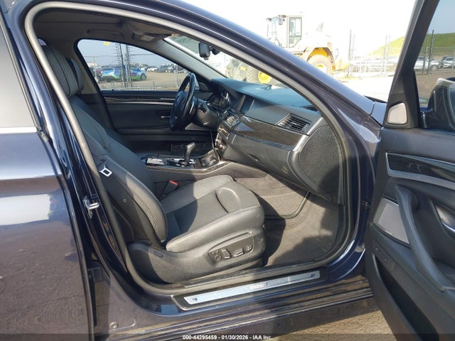 WBAKN9C50ED681232 BMW 550i