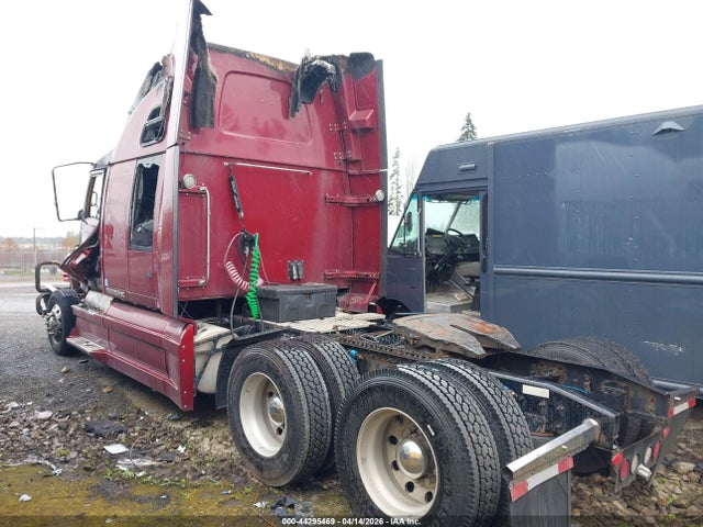 44295469 :رقم المزاد ، 5KJJBHDRXLLLU6391 vin ، 2020 Western Star 5700 Xe Set Back Axle W/sleeper مزاد بيع