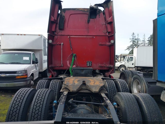 44295469 :رقم المزاد ، 5KJJBHDRXLLLU6391 vin ، 2020 Western Star 5700 Xe Set Back Axle W/sleeper مزاد بيع