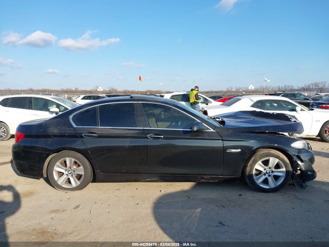 2011 Bmw 528i მანქანა იყიდება აუქციონზე, vin: WBAFR1C52BDJ97680, აუქციონის ნომერი: 44295475