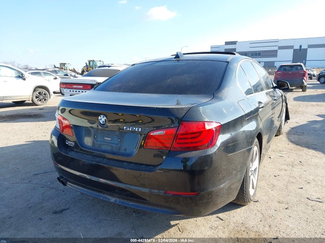 2011 BMW 528I WBAFR1C52BDJ97680 Photo 3