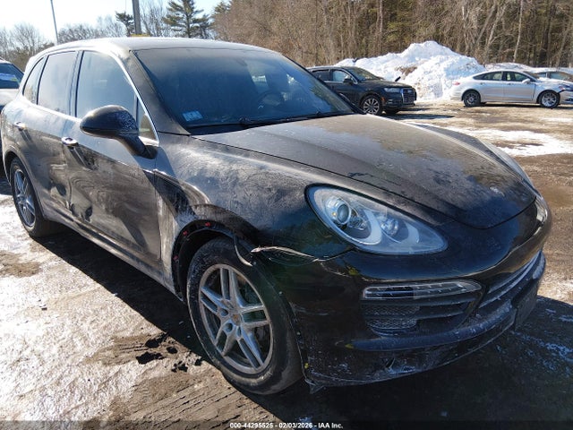 2013 PORSCHE CAYENNE WP1AB2A2XDLA85846