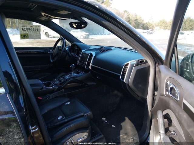 2013 PORSCHE CAYENNE WP1AB2A2XDLA85846 Photo 4