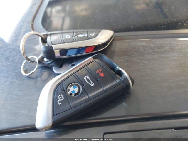 2022 BMW 3 SERIES 3MW5U9J09N8C42843 Photo 10