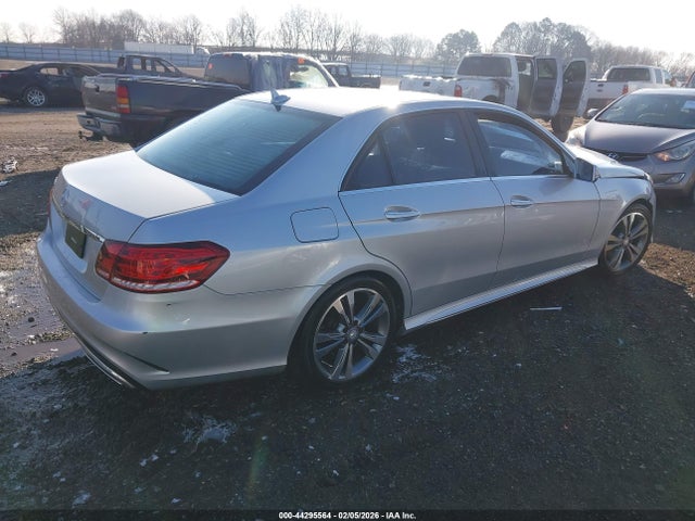 2016 MERCEDES-BENZ E 350 WDDHF5KB5GB269208 Photo 3